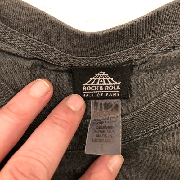 Rock & Roll 1986 Hall Of Fame Tour Blue Guitar Charcoal Gray Shirt Mens size L - Picture 3 of 5